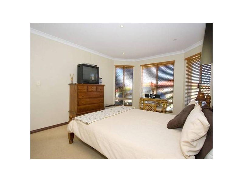 15 Orwell Way, Butler WA 6036