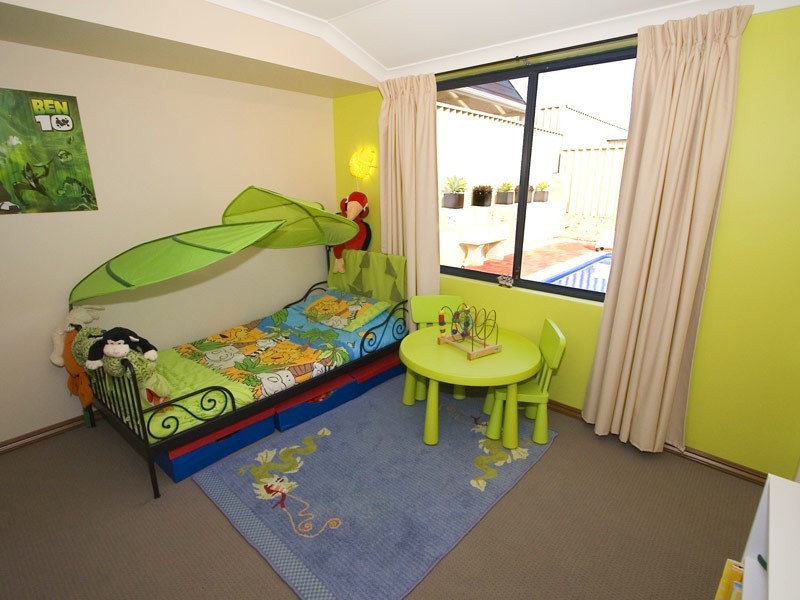 8 Horsley Green, Butler WA 6036