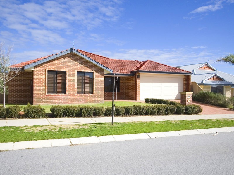 8 Horsley Green, Butler WA 6036