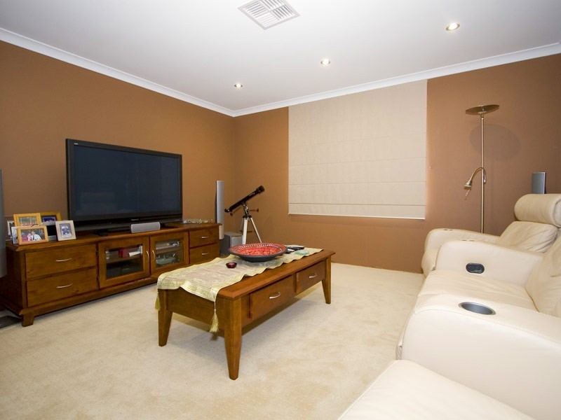 21 Ormond Bend, Butler WA 6036