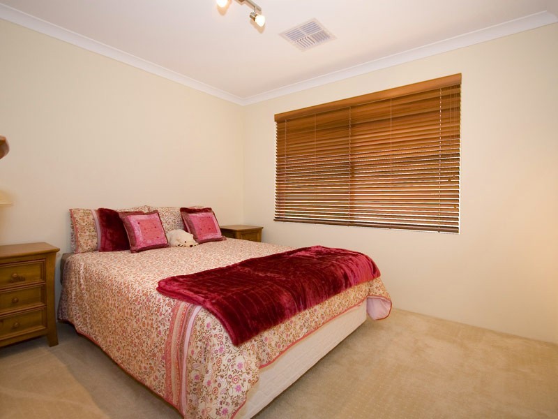 21 Ormond Bend, Butler WA 6036