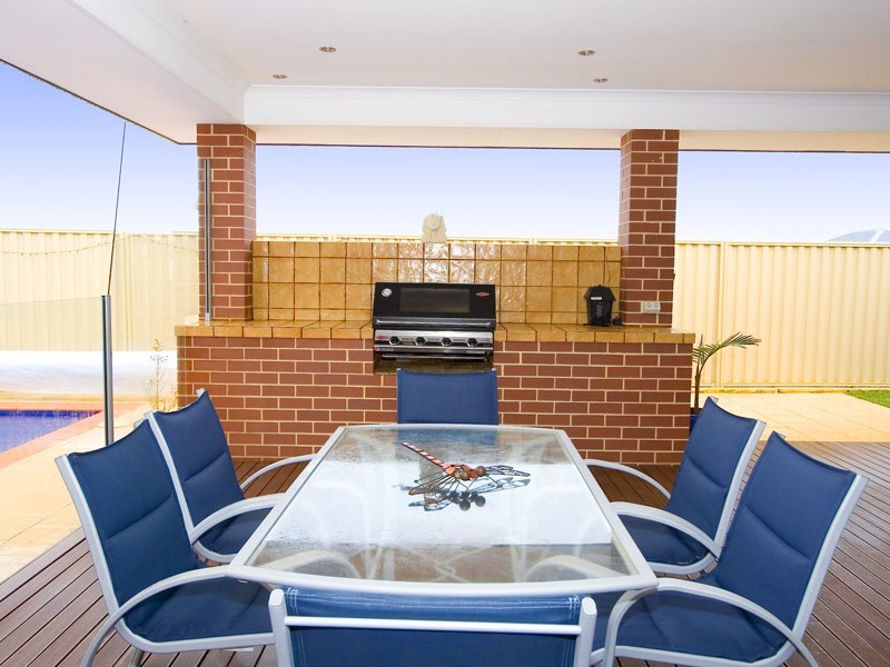 21 Ormond Bend, Butler WA 6036