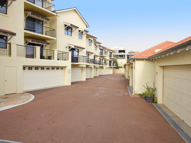15 / 14 Itea Place, Mindarie WA 6030