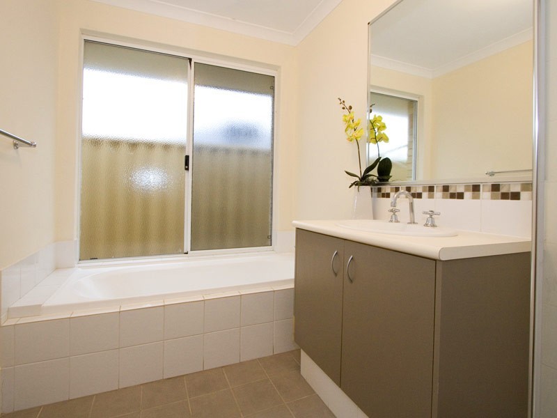 10 Lavenham Street, Butler WA 6036