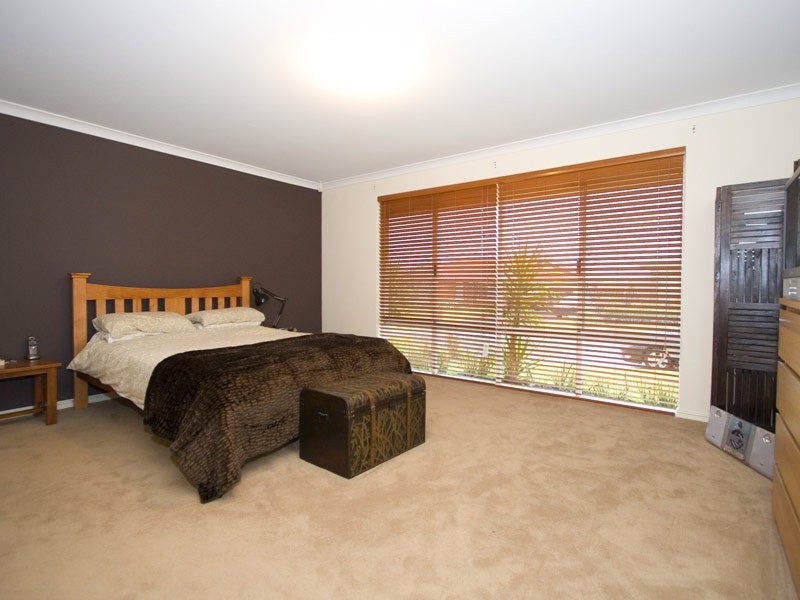 10 Lavenham Street, Butler WA 6036