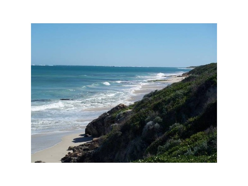 18 Moonraker Road, Jindalee WA 6036
