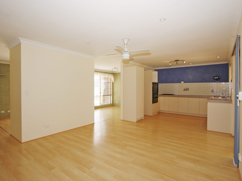24 Marco Polo Mews, Currambine WA 6028