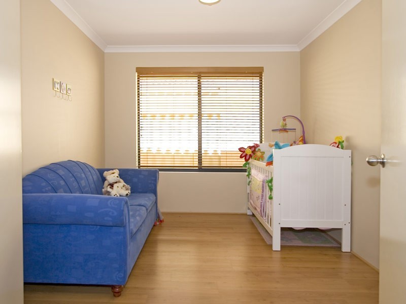 42 Ammanford Crescent, Butler WA 6036