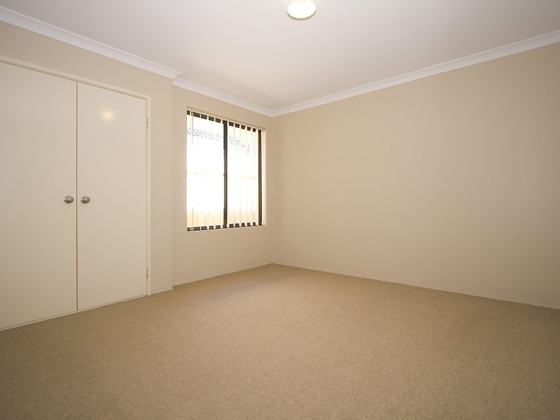 42 Ammanford Crescent, Butler WA 6036