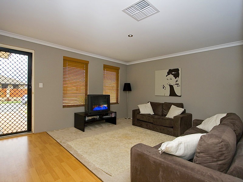 30 Heysham Bend, Butler WA 6036
