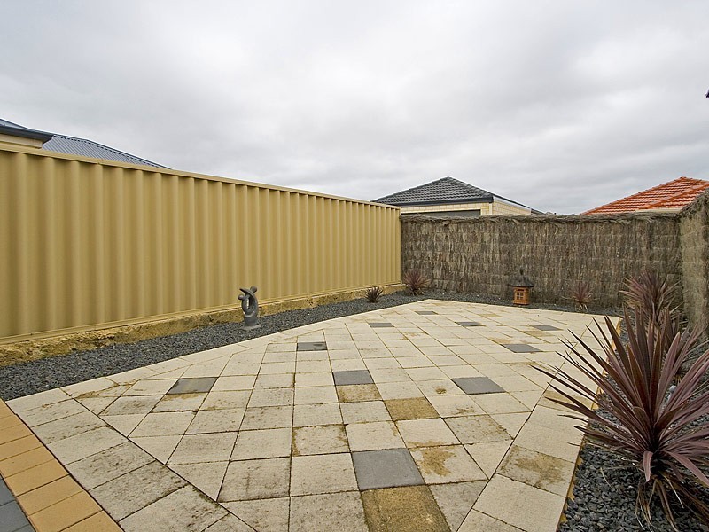 30 Heysham Bend, Butler WA 6036