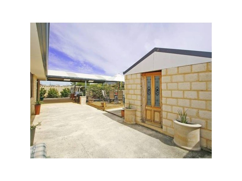 19 Camborne Parkway, Butler WA 6036