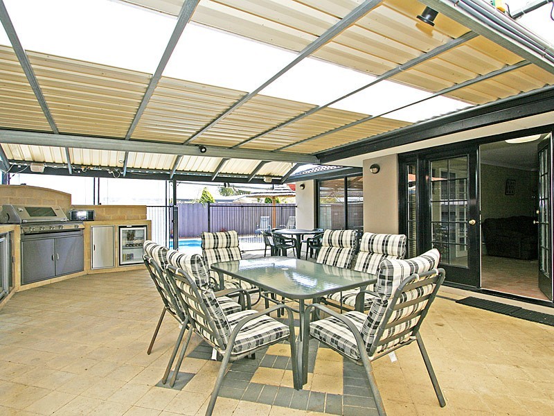 3 Asheville Parade, Landsdale WA 6065