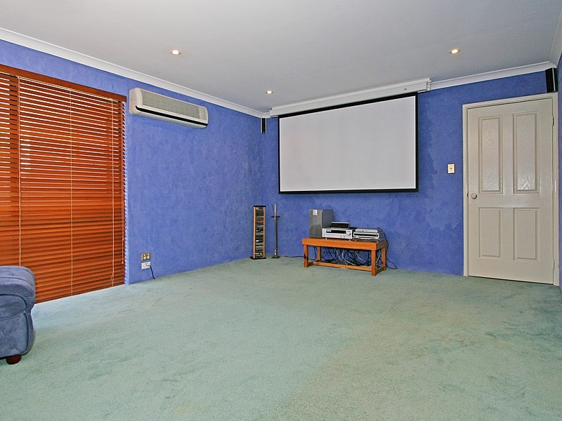 3 Asheville Parade, Landsdale WA 6065