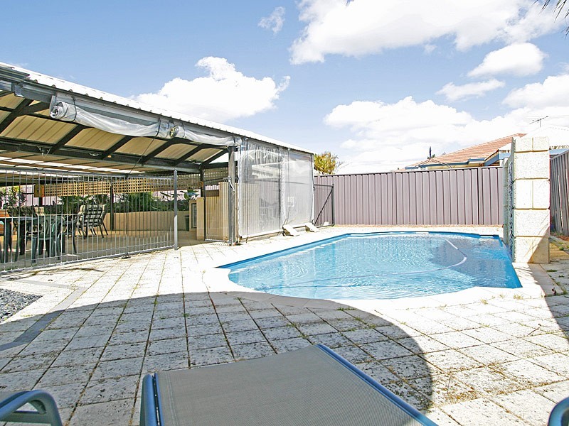 3 Asheville Parade, Landsdale WA 6065