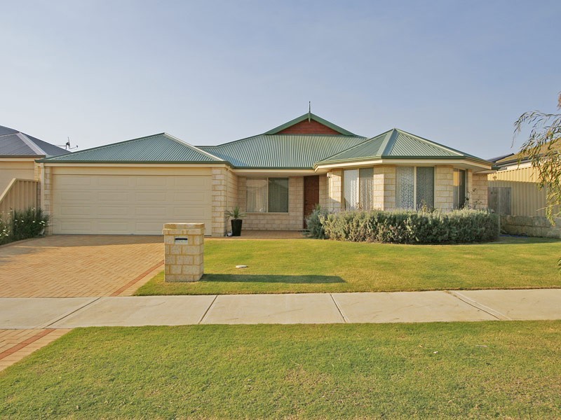 25 Heysham Bend, Butler WA 6036