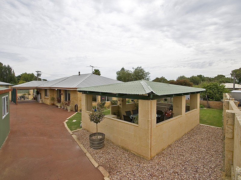 12 Frigate Crescent, Yanchep WA 6035