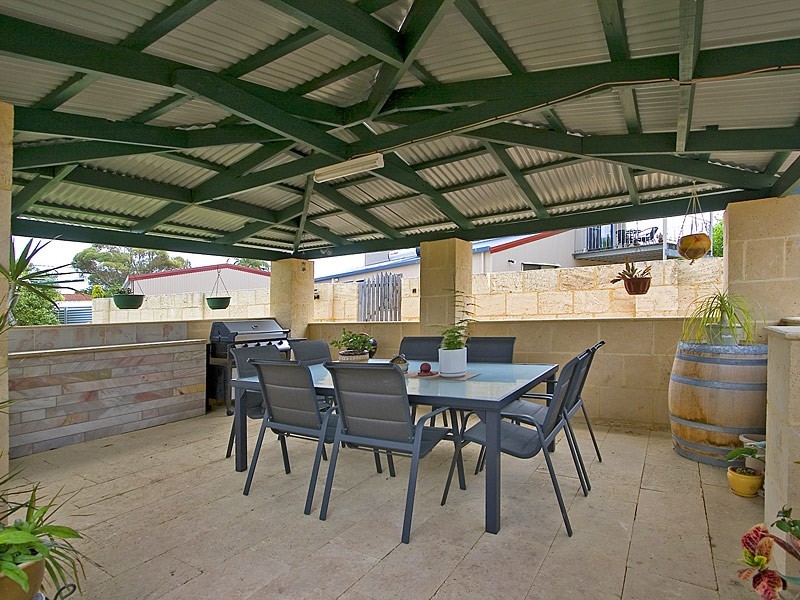 12 Frigate Crescent, Yanchep WA 6035