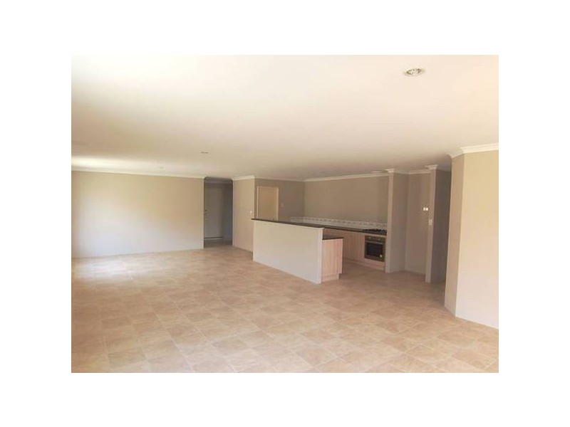 7 Belfast Crescent, Ridgewood WA 6030