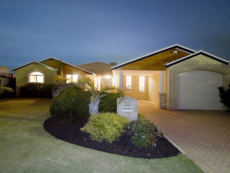 20 Weymouth Boulevard, Quinns Rocks WA 6030