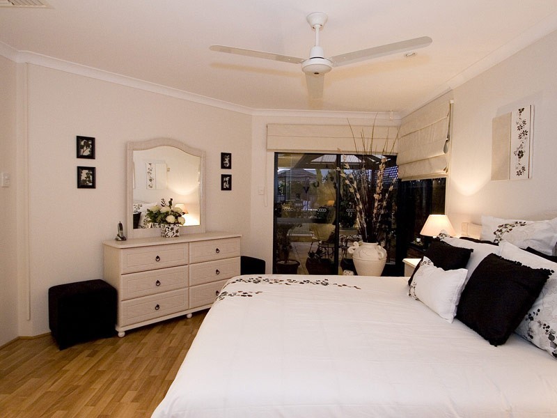 20 Weymouth Boulevard, Quinns Rocks WA 6030