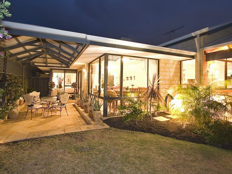 20 Weymouth Boulevard, Quinns Rocks WA 6030