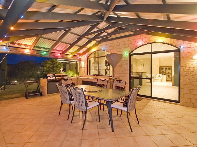 20 Weymouth Boulevard, Quinns Rocks WA 6030