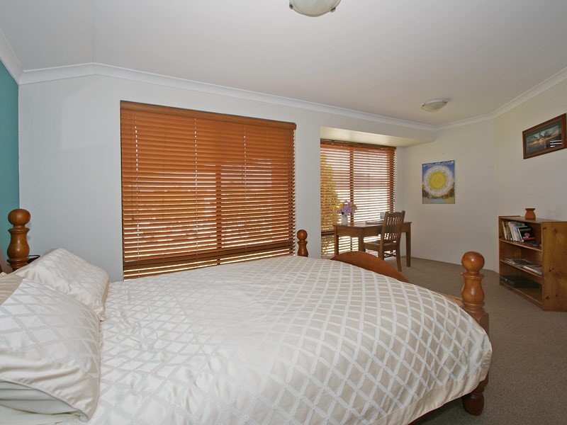 4 Presto Close, Quinns Rocks WA 6030