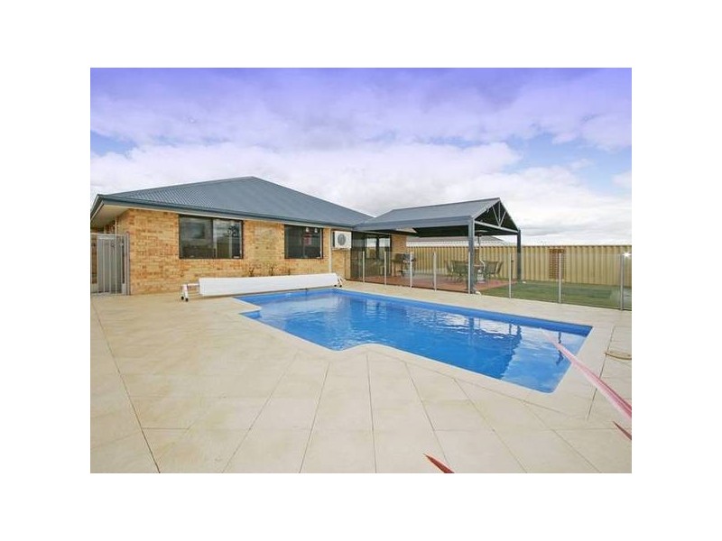 30 Pembury Way, Butler WA 6036