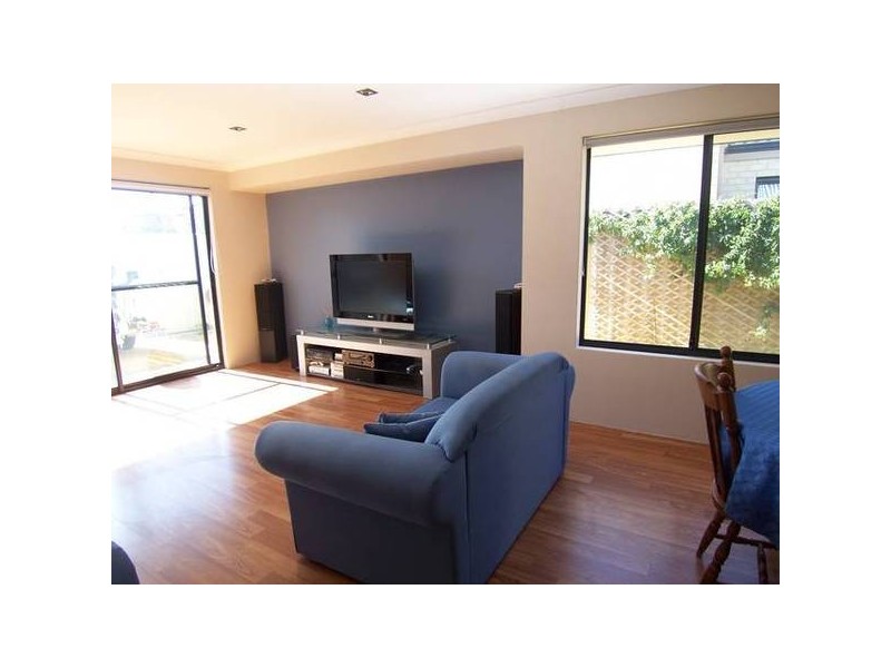 11 Fairbourne Approach, Butler WA 6036