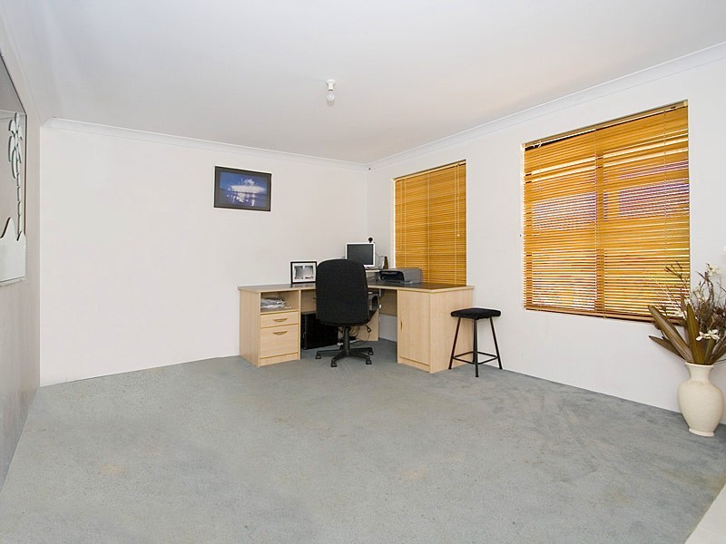 11 Voltaire Crescent, Ridgewood WA 6030