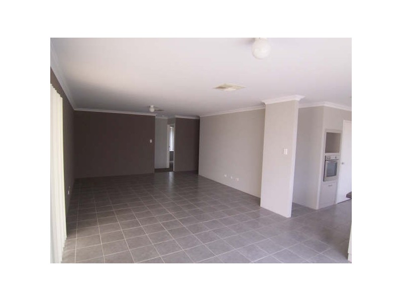 25 Ardglass Gardens, Ridgewood WA 6030