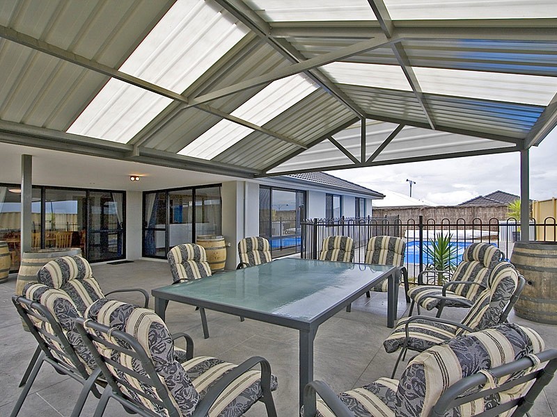 5 Hillsborough Parkway, Ridgewood WA 6030