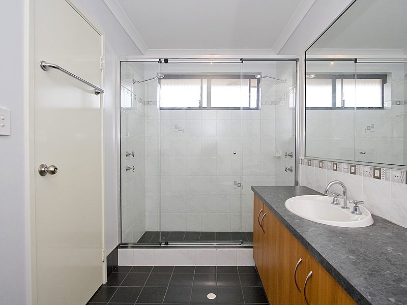 5 Hillsborough Parkway, Ridgewood WA 6030