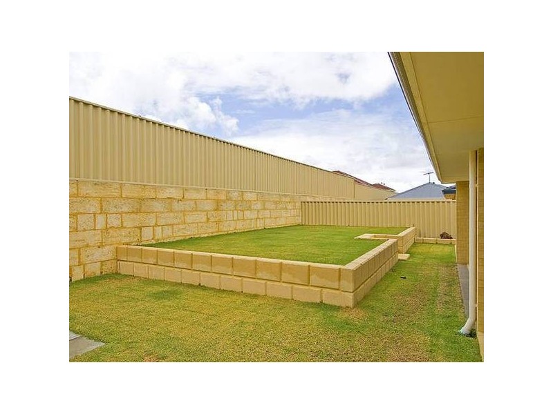 11 Markethill Road, Ridgewood WA 6030