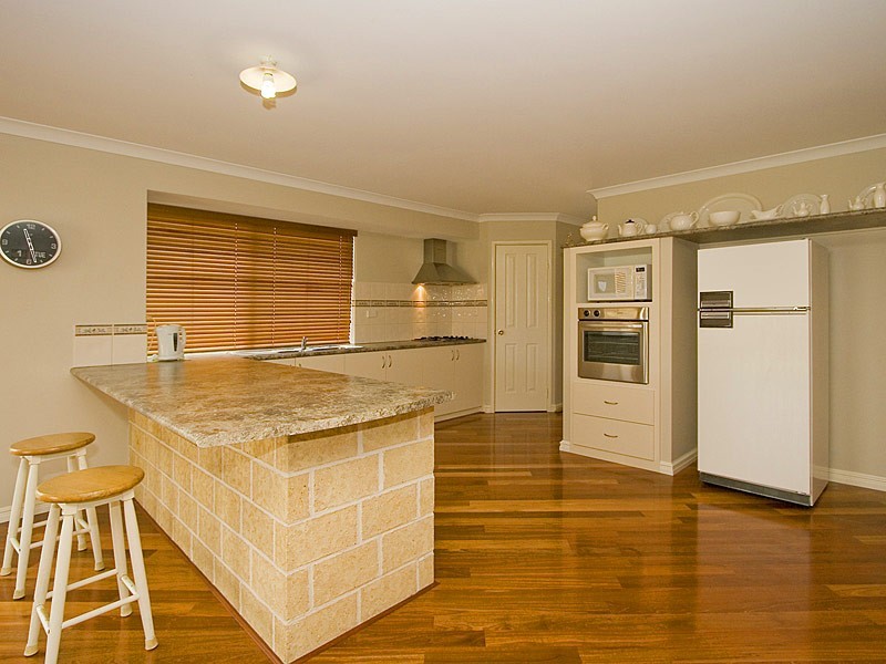 4 Haslingfield Way, Butler WA 6036