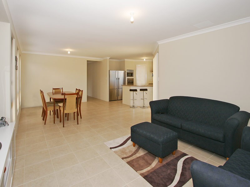 1 Dalry Cove, Butler WA 6036