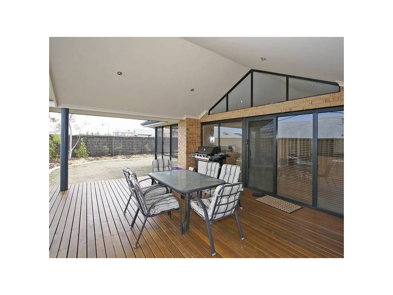 5 Chepstow Way, Butler WA 6036