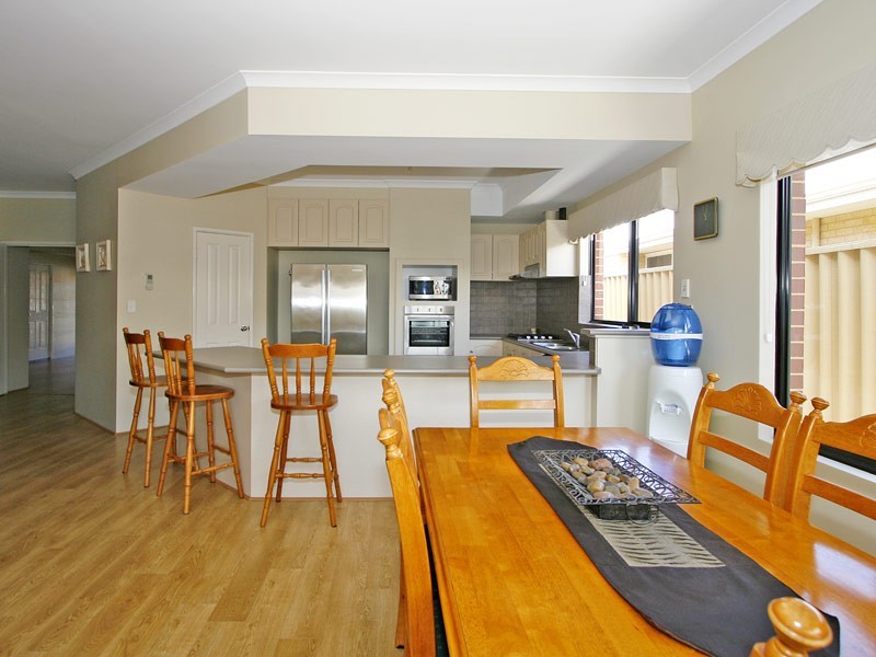 8 Dunsfold Street, Butler WA 6036