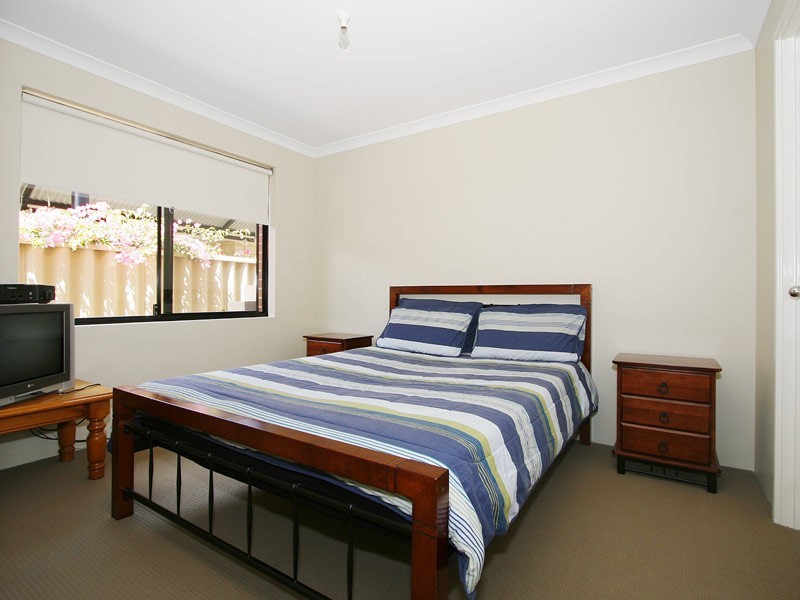 8 Dunsfold Street, Butler WA 6036