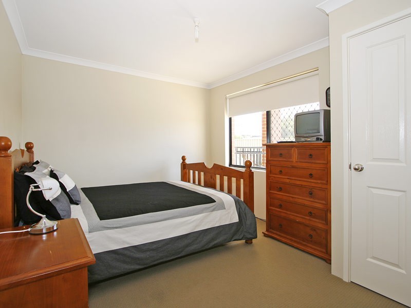 8 Dunsfold Street, Butler WA 6036