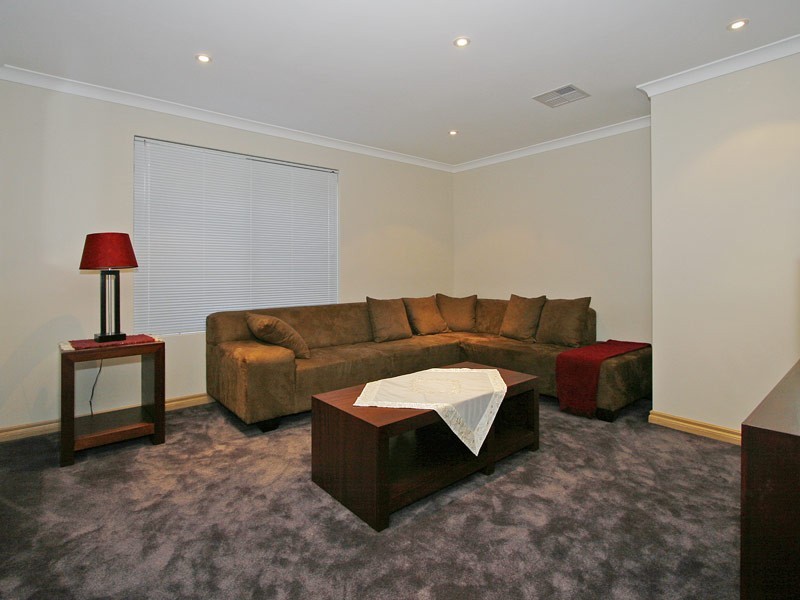 22 Ridgewood Boulevard, Ridgewood WA 6030