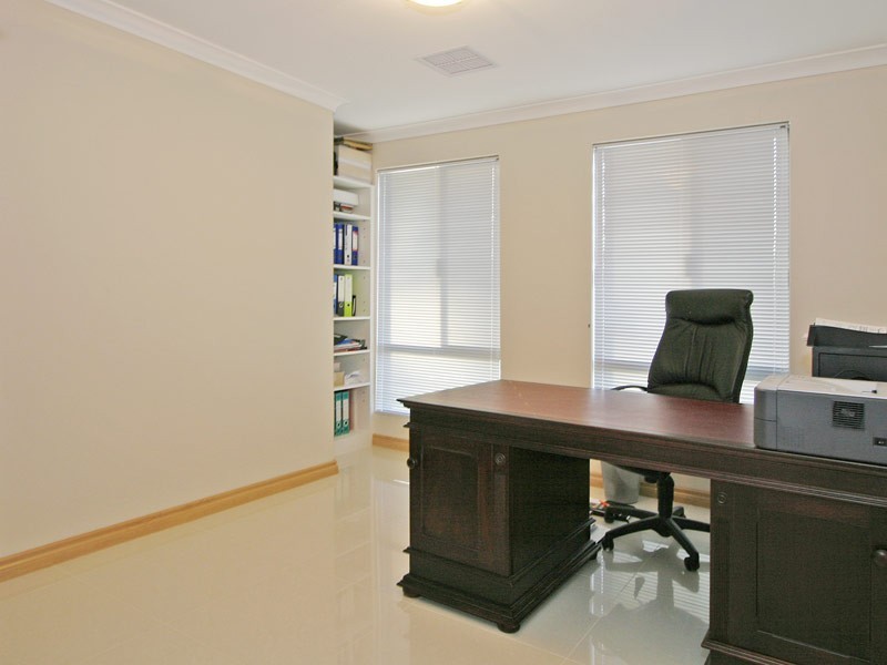 22 Ridgewood Boulevard, Ridgewood WA 6030