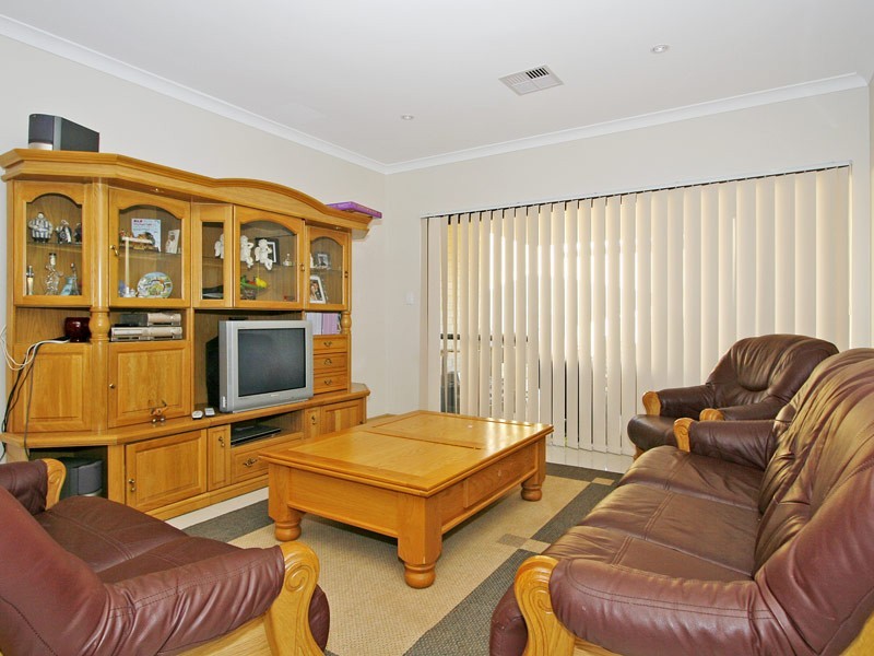 22 Ridgewood Boulevard, Ridgewood WA 6030