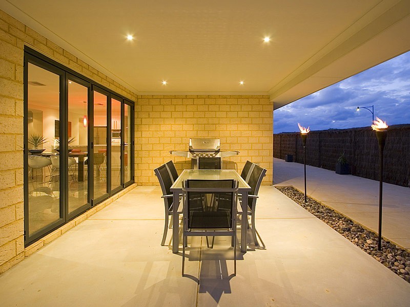27 Moorlinch Street, Butler WA 6036