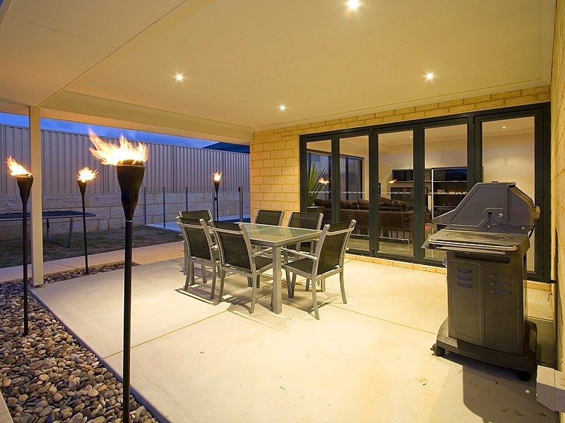 27 Moorlinch Street, Butler WA 6036
