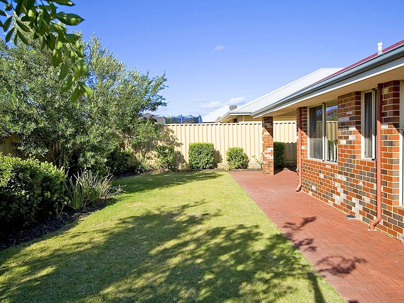 12 Sanderstead Loop, Butler WA 6036