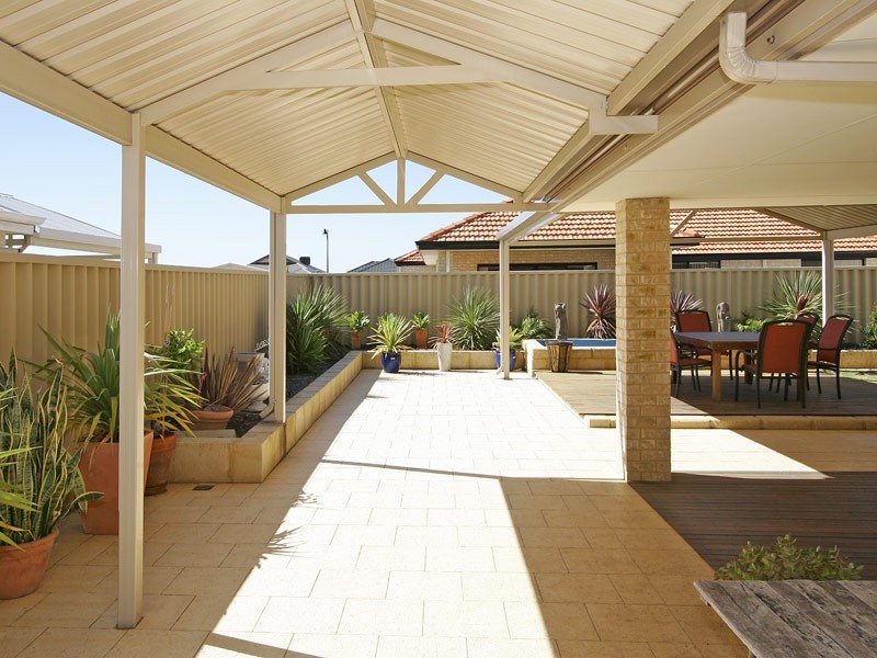 11 Benenden Avenue, Butler WA 6036