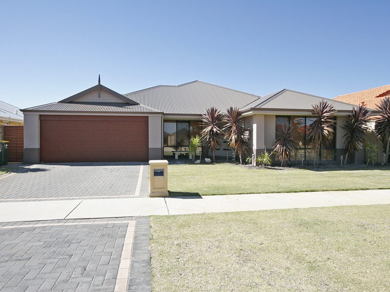 11 Benenden Avenue, Butler WA 6036