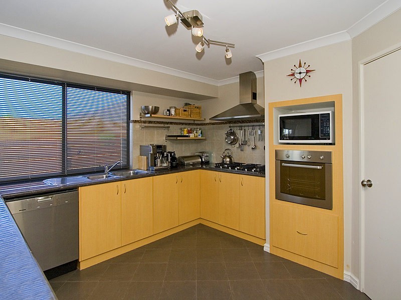 17 Swavesey Avenue, Butler WA 6036